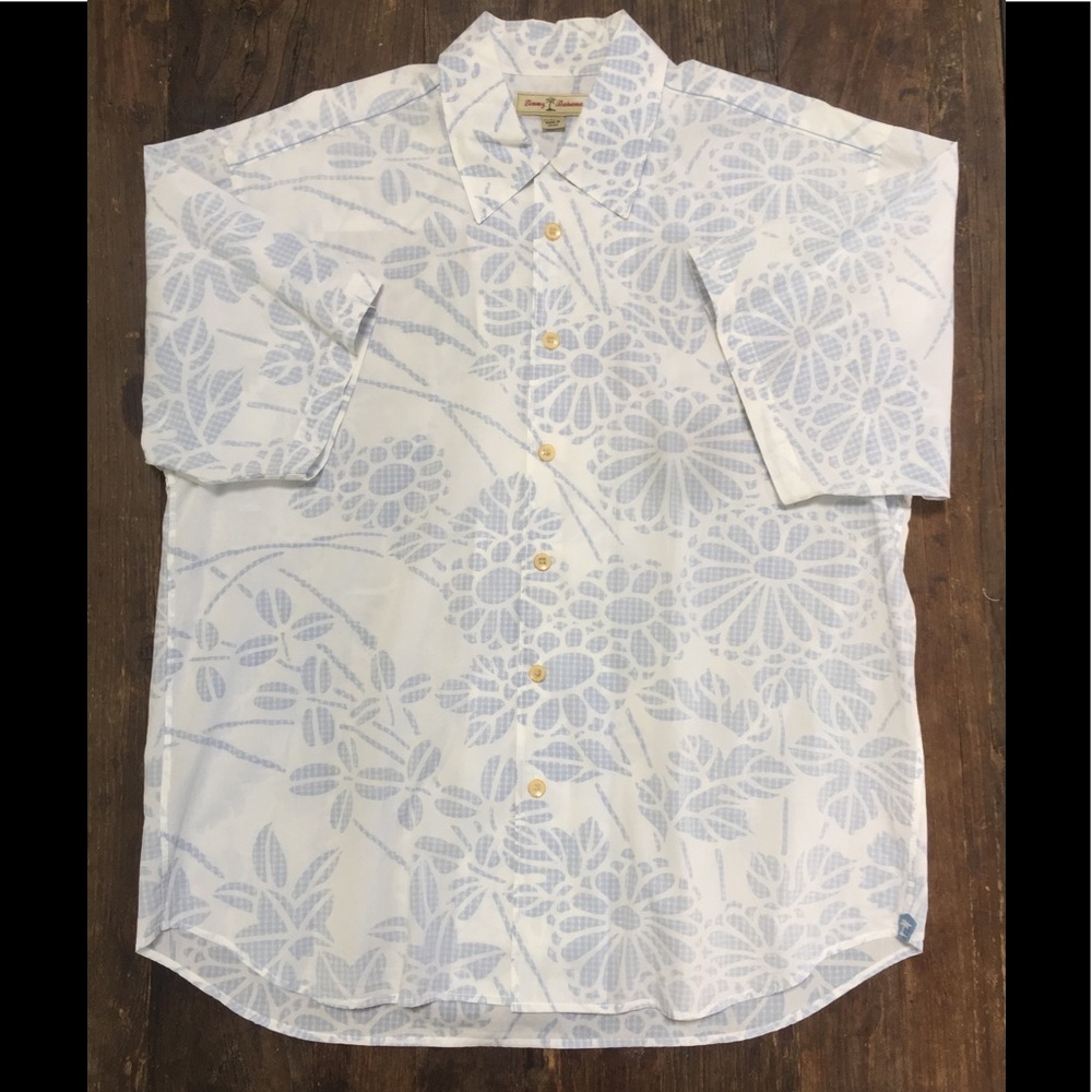 Tommy Bahama Hawaiian Aloha shirt